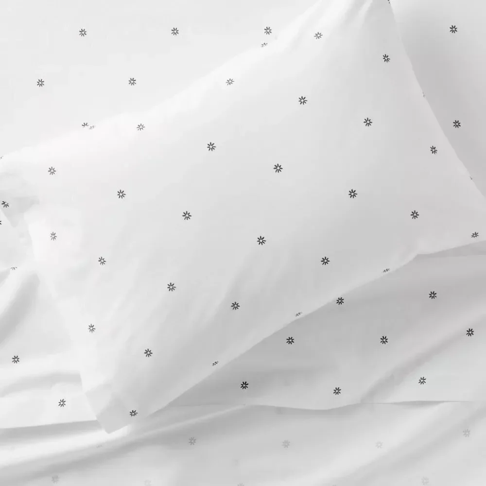 Room essentials standard Pillow cases 20x30